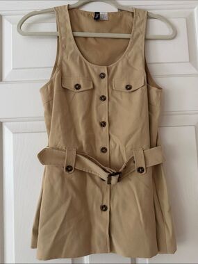H&M Tan Sleeveless Button-Front Belted Top